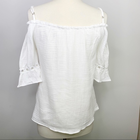 Stitch Fix l Jella C Bella Off The Shoulder Top - Picture 9 of 10